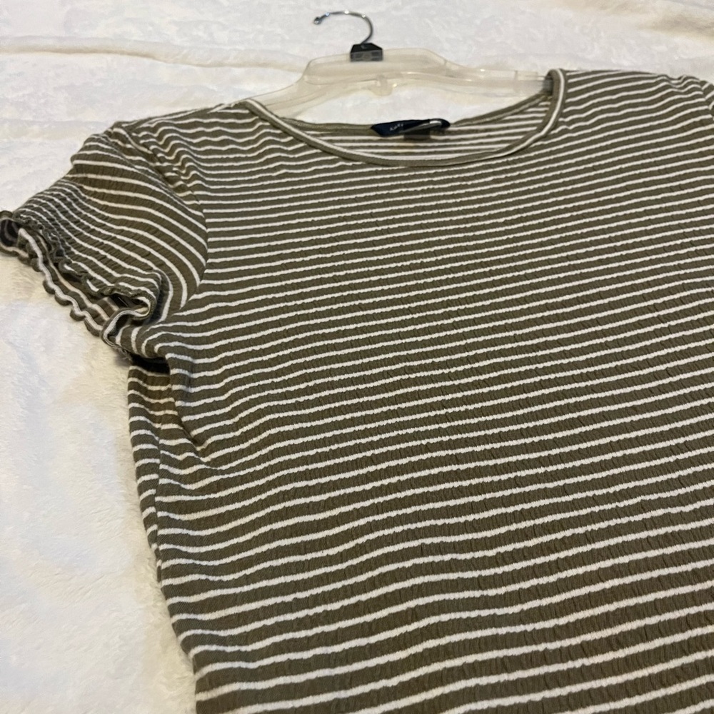 cropped top